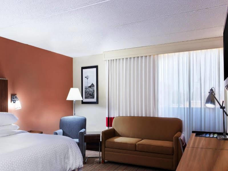 Four Points By Sheraton College Station Ngoại thất bức ảnh