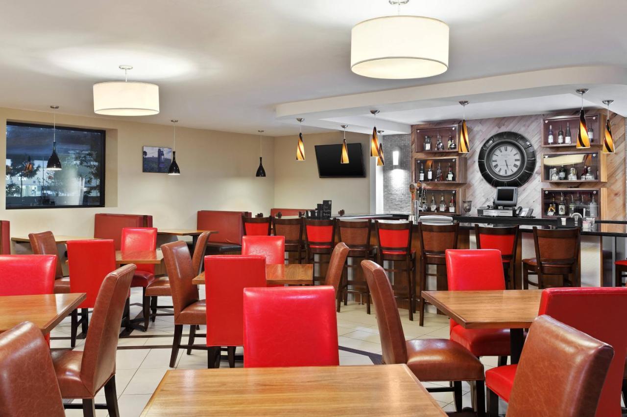 Four Points By Sheraton College Station Ngoại thất bức ảnh
